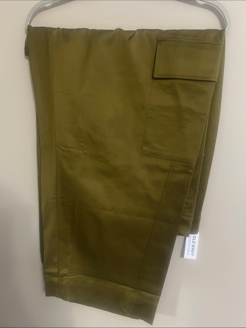 Old Navy High Waisted Cargo Pants Olive Color - Picture 2 of 3